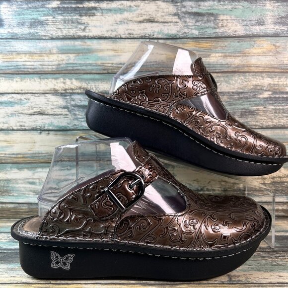 Alegria Clogs Womens Sz 7-7.5 Metallic Brown Embossed Patent Leather Wedge Shoes - Picture 1 of 10